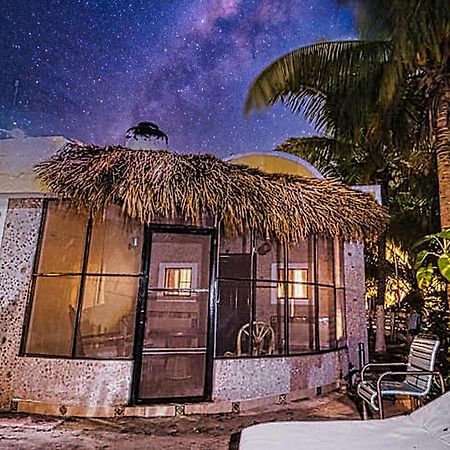 Antigua Lodge, 70 M From Sandy Beach إل كويو المظهر الخارجي الصورة