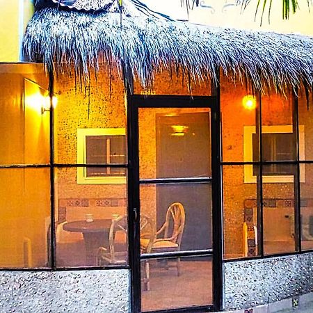 Antigua Lodge, 70 M From Sandy Beach إل كويو المظهر الخارجي الصورة